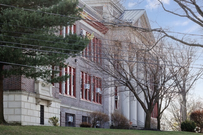 At Cliffside Park High School in Cliffside Park, NJ 21% of students are proficient in math.