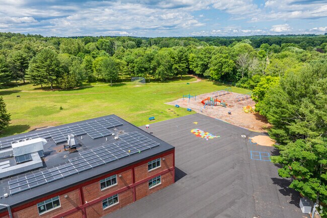 Locals love North Stonington Elementary School for it's convenient location and staff.