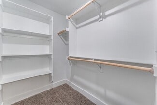 1108 W Pebblebrooke Dr, Ozark, MO 65721