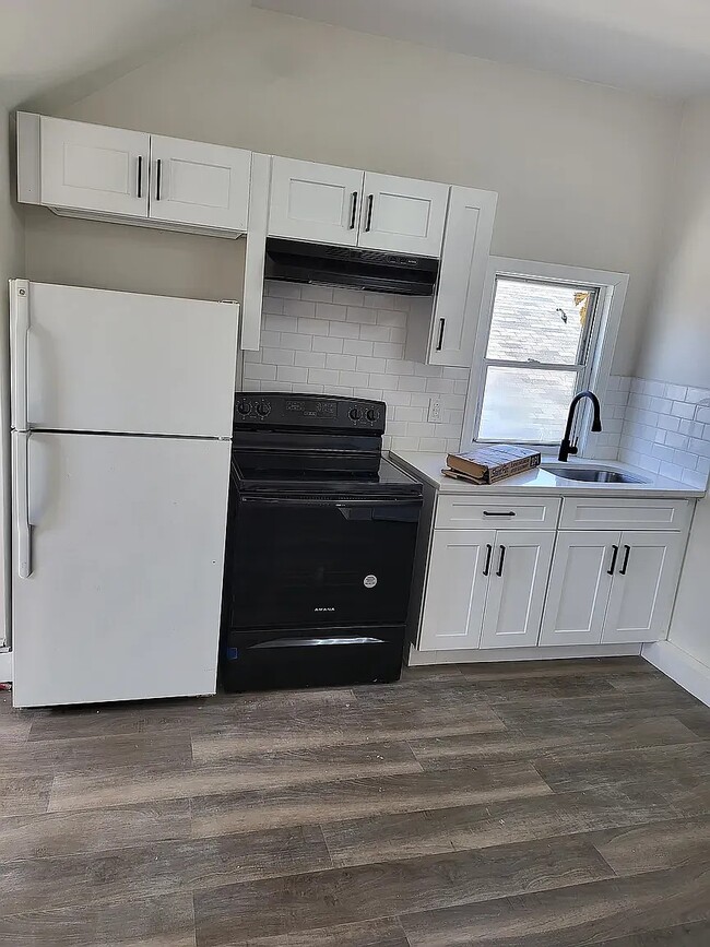 21 Eckert Ave Unit 3, Newark, NJ 07112