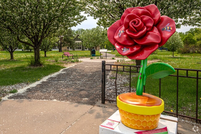 Lexington Park is home to Busy as a Bee by artist Jim Defeo, one of the 