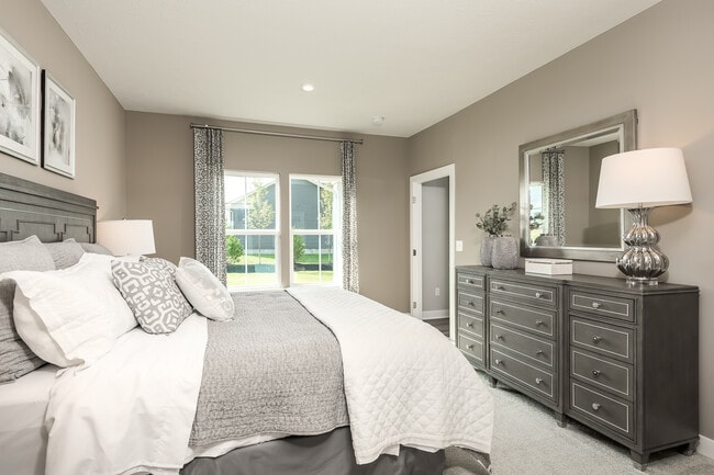 2166 Owen Cir, Beavercreek, OH 45434 - photo 2