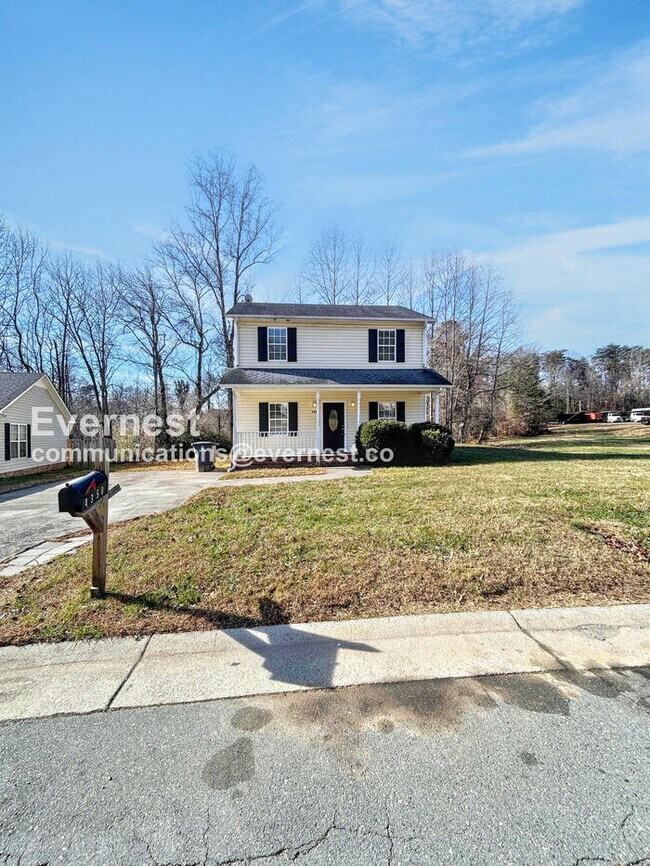 4350 Wakeman Dr, Winston-Salem, NC 27105