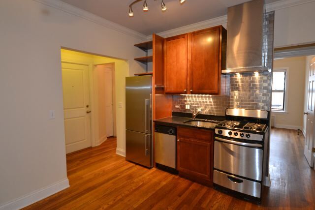 726 W Addison St unit 2Z, Chicago, IL 60613 - photo 3