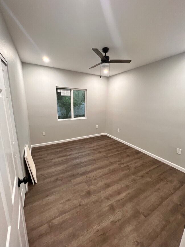 1752 W 82nd St unit 1750 w 82nd, Los Angeles, CA 90047 - photo 7