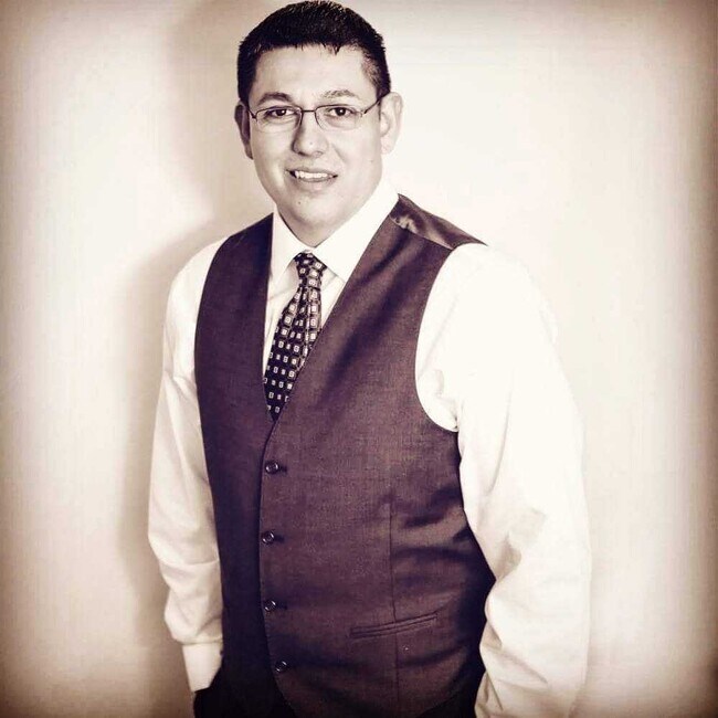 Agent Photo