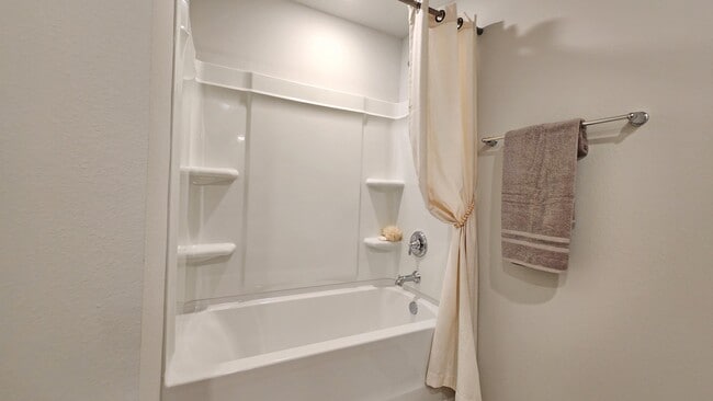 7901 Valor Ridge Way N, Mobile, AL 36619 - photo 3