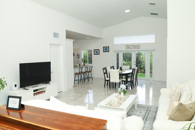 14758 SW 39th Terrace unit ID1273315P, Miami, FL 33185 - photo 2