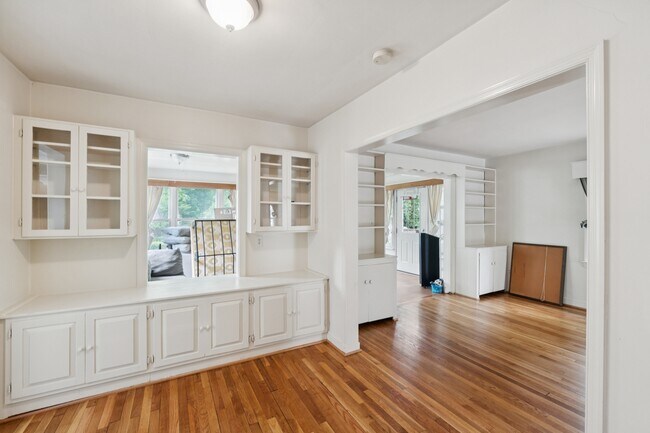 4603 Knox Rd unit 1, College Park, MD 20740 - photo 7