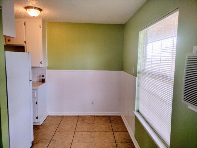 1204 Bundrant Dr unit 1206 Apt 7, Killeen, TX 76543 - photo 2