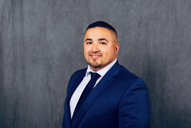 Agent Photo