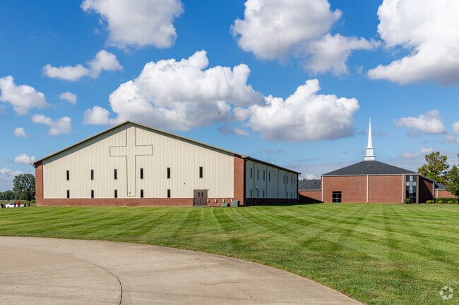 Crosspointe Baptist Church serves the residents of Audubon-Bon Harbor area.