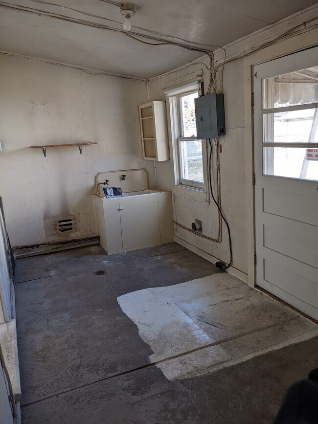 Laundry Tool Room