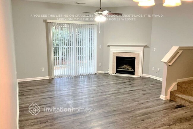 8028 Stoneham Ct, Matthews, NC 28105 - photo 2