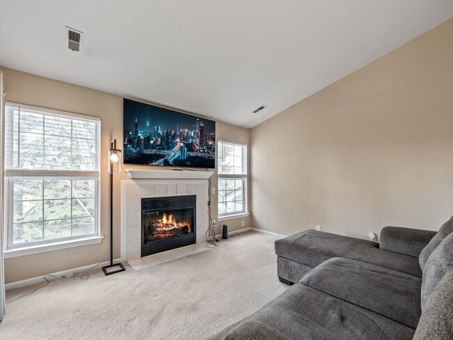 44975 Marigold Dr, Sterling Heights, MI 48314 - photo 4