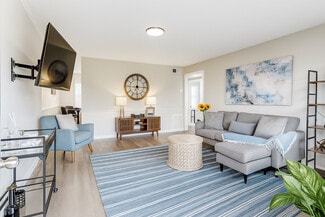 118 Broadhurst Rd, Jacksonville, NC 28540