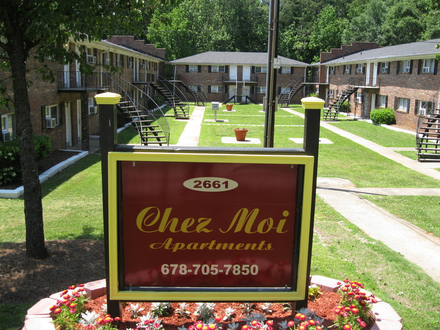 COURT YARD