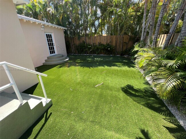 650 SW 26th Rd, Miami, FL 33129 - photo 7