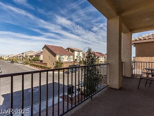 5059 Bonnie Doon Ln, Las Vegas, NV 89141 - photo 6