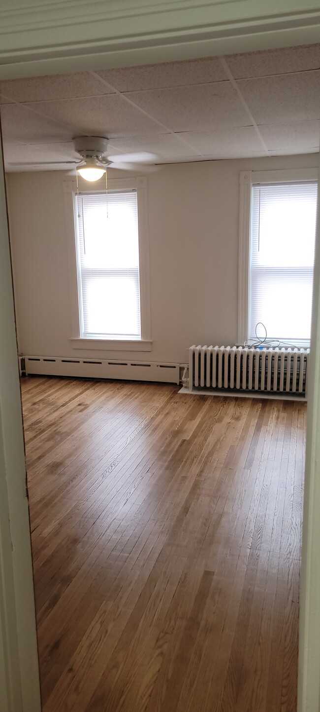 1044 Memorial Ave unit 1044 Memorial, Williamsport, PA 17701 - photo 2