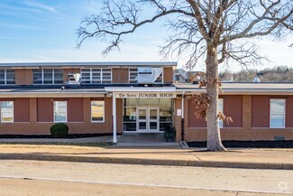 De Soto Junior High School
