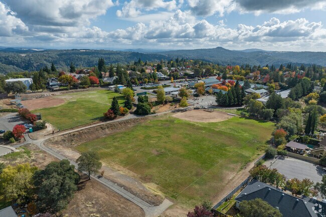 Skyridge Elementary School boasts many large green spaces.