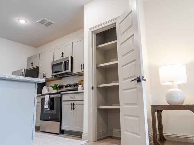 The Heights at Picardy, Baton Rouge, LA 70809 - photo 5