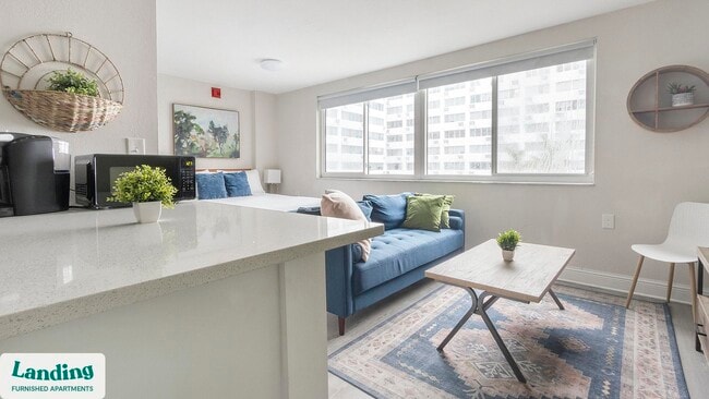 305 Dr M L K Jr St S unit 342, Saint Petersburg, FL 33705 - photo 4