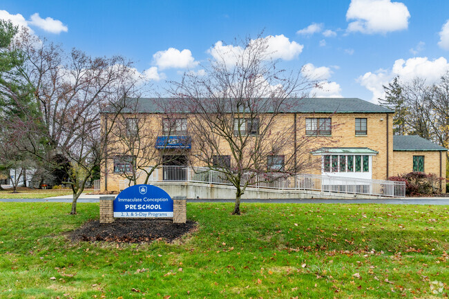 Immaculate Conception School is located in Clintonville, Columbus, Ohio.