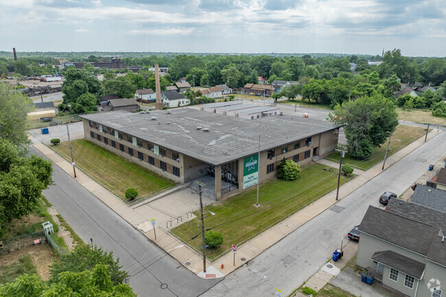 Students can easily walk or bike to Broadway Academy at Willow.