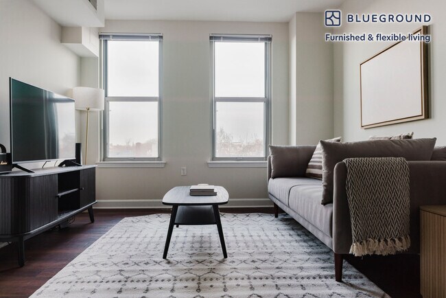 1550 7th St NW unit FL4-ID1048, Washington, DC 20001 - photo 4