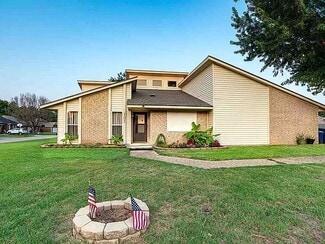 107 S Abbey Ln, Stillwater, OK 74074