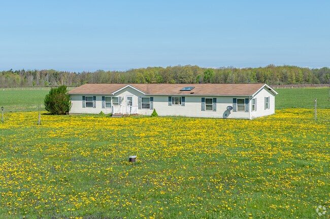 Ranch homes in Sheridan are on large lots with many acres.