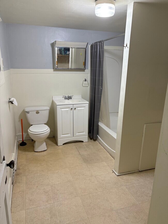 151 Garden St unit 151 Garden B, Lansing, MI 48910 - photo 7