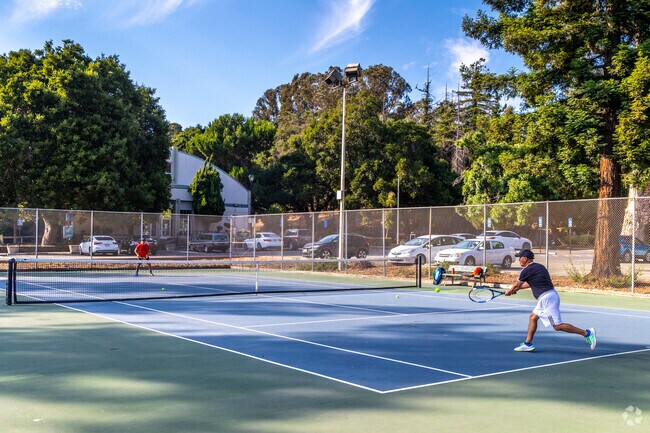 Hayward Memorial Park features a tennis court in the Mission-Foothill.