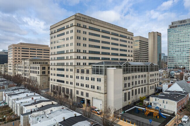 Kuumba Academy Charter School has received a grade of C from Niche.com.