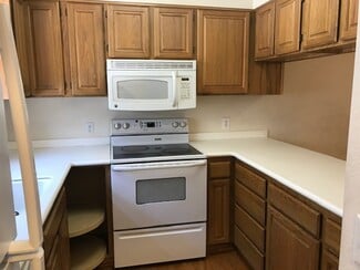 1555 Cherry St Unit 3, San Carlos, CA 94070