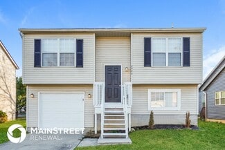 2980 Blue Moon Dr, Columbus, OH 43232