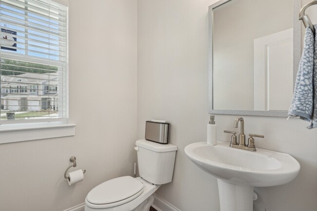 Half bathroom on the 1st floor