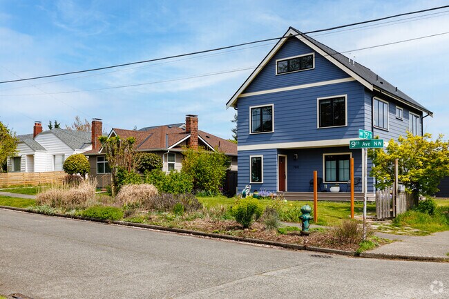 Whittier Heights home styles include modern townhouses and cozy cottages.