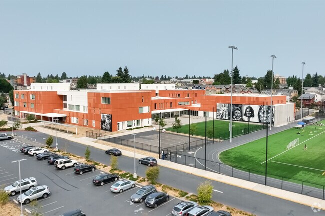 Robert Eagle Staff Middle School campus.