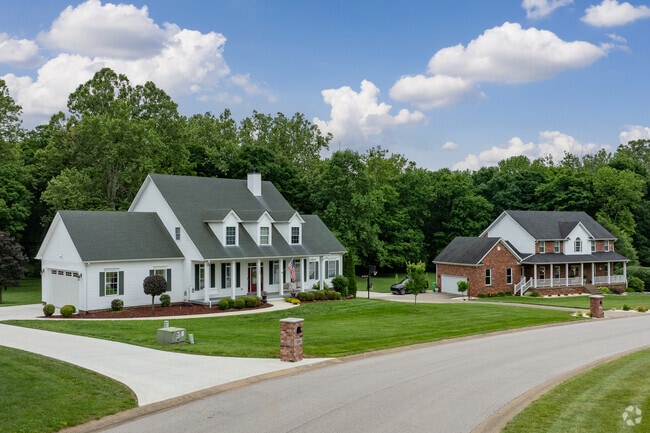 Homes in Wind Dance Farm in Greenville have large lots and cul-de-sacs.