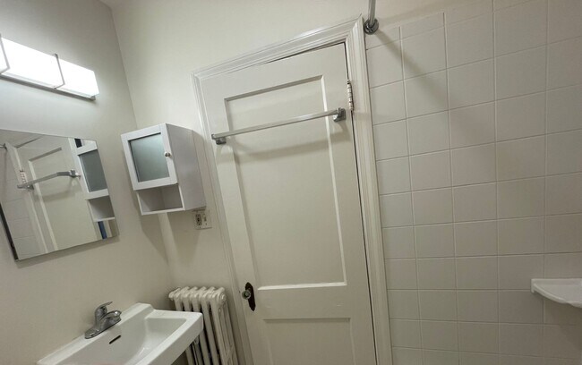 4025 Davis Place NW unit 2, Washington, DC 20007 - photo 5