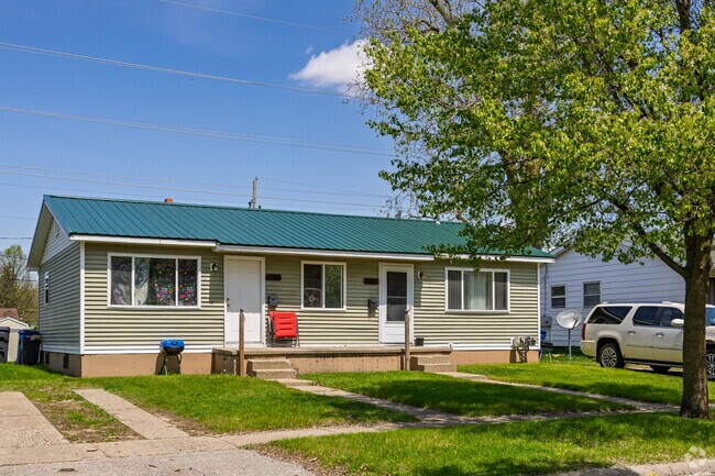 Most of Northeast Flint's homes have only short stoops or very compact porches.