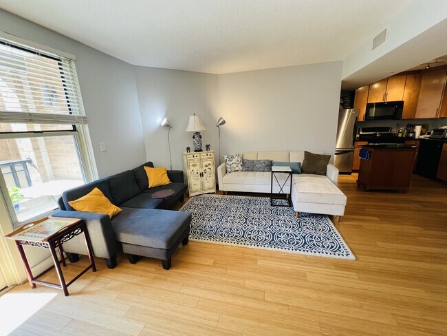 915 E St NW unit 1110, Washington, DC 20004 - photo 5
