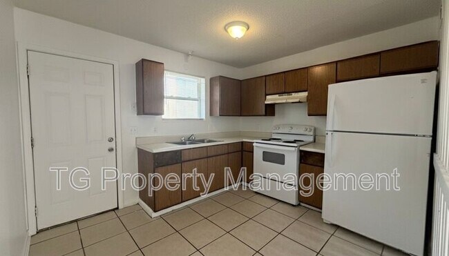 5144 Westchase Ct unit 3, Jacksonville, FL 32210 - photo 6