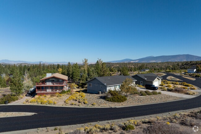 Homes in Lake Shastina sit on tree-studded lots with views of the Cascade Range.
