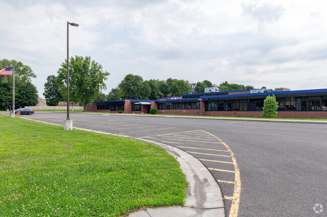 Ranked at number 1327 out of 1769 NY Elementary schools is the John E. Joy Elementary School.
