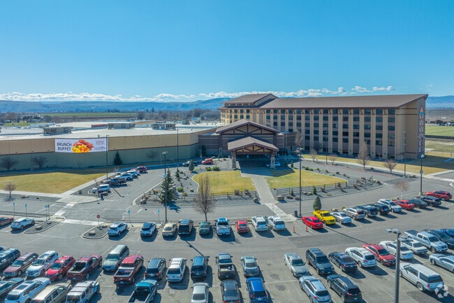 Visit the Yakima Tribe's casino in Toppenish, The Legends Casino and Hotel.