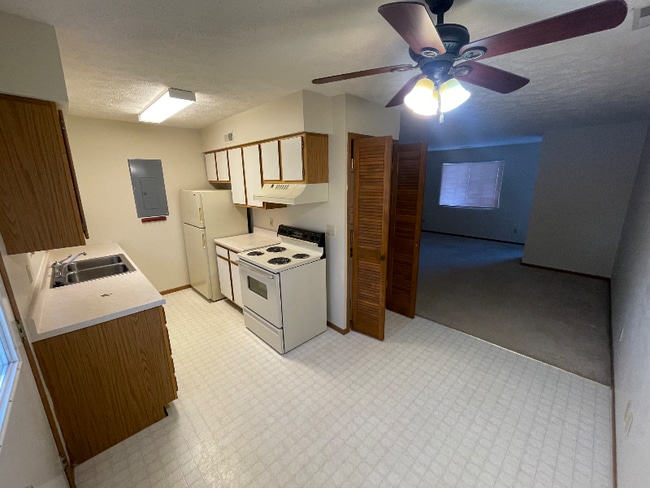 909 Indian St, Saint Paul, NE 68873 - photo 6